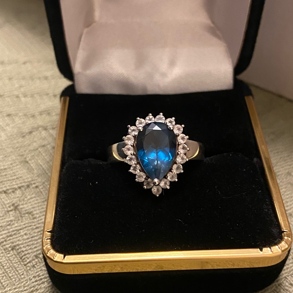 Elegant Blue Teardrop Ring, 925 Sterling Silver, Size 8